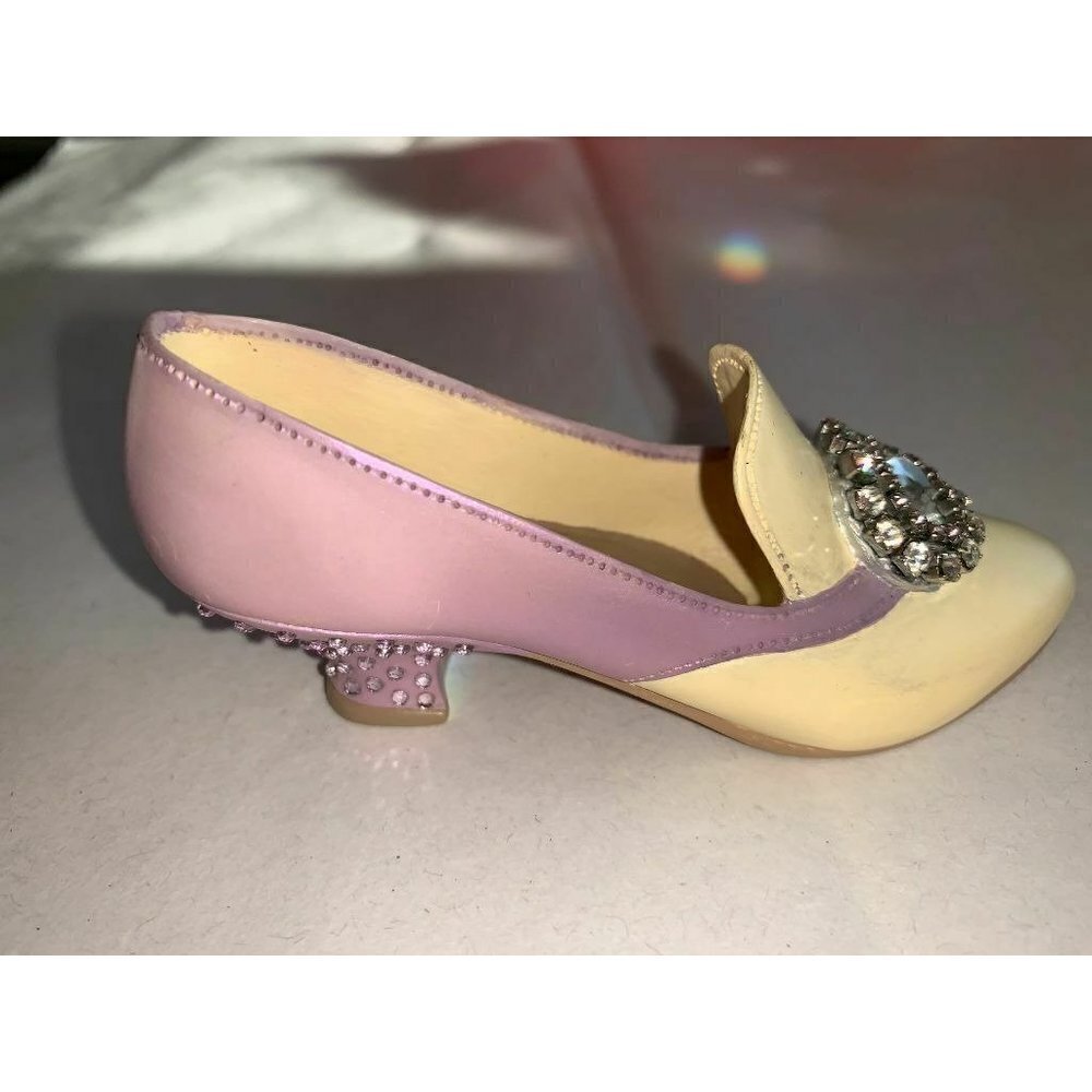 Raine Willitts Shoe Figurine Just the Right Shoe 1998 Jeweled Heel Pump 25011